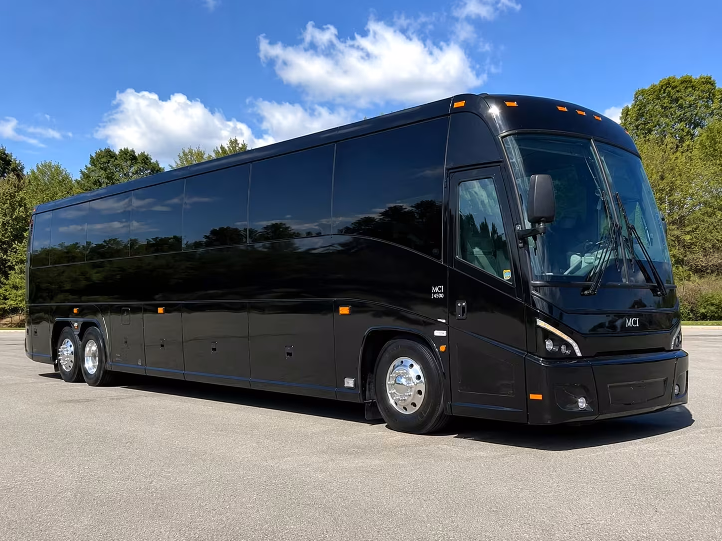 charter bus rentals for farmington hills weddings