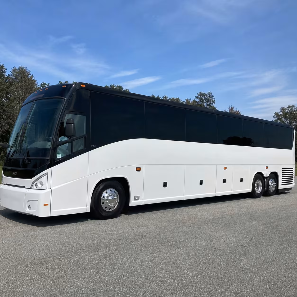 corporate airport shuttles for farmington hills business teams