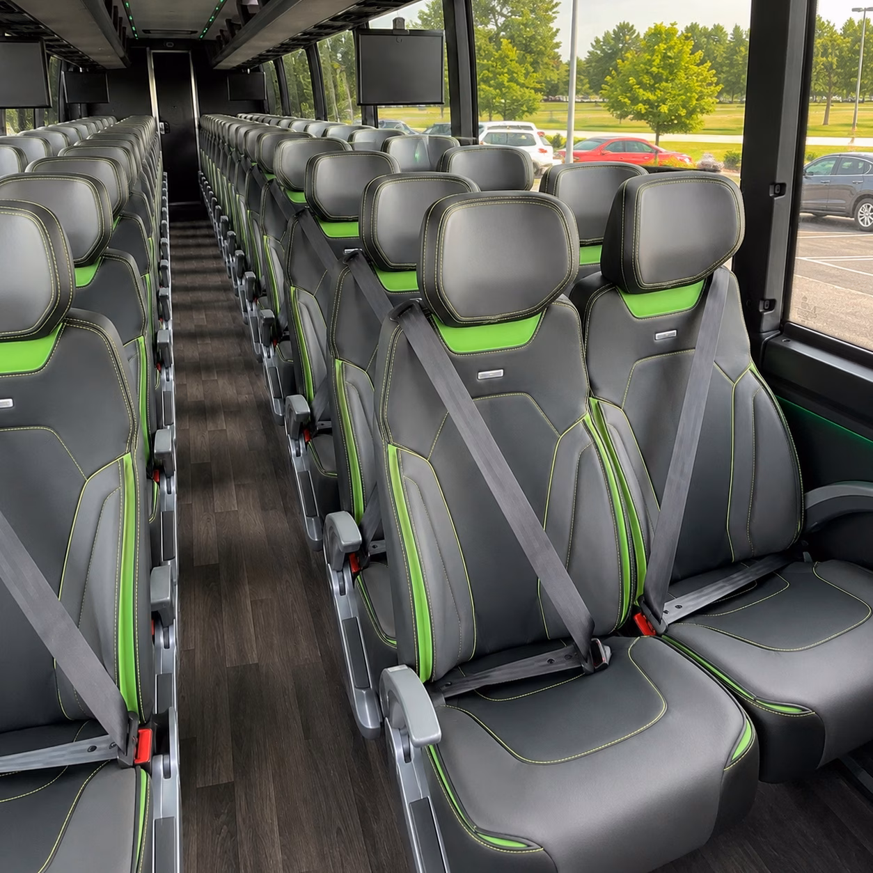 farmington hills charter buses