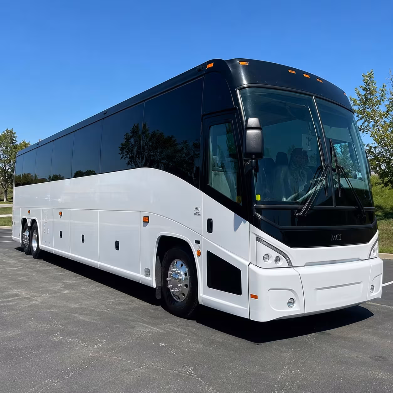 remote parking lot bus rentals for farmington hills office parks