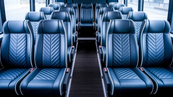 farmington hills 15 passenger minibus rental