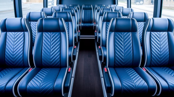 farmington hills 18 passenger minibus rental